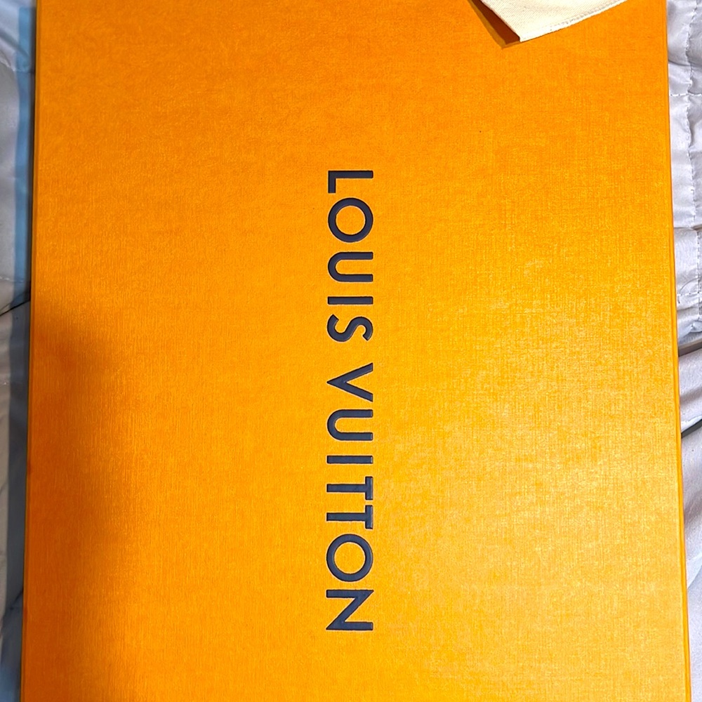 Lv bag new and box